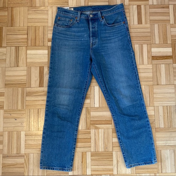 LEVI 501 CROP JEANS - Picture 3 of 5
